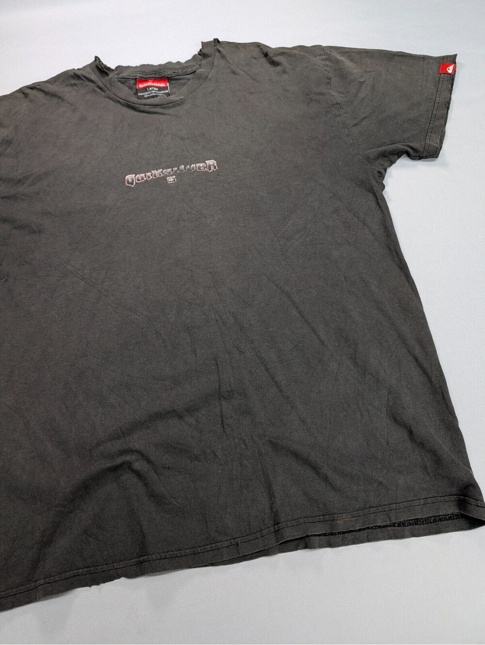 Quiksilver Surf Vintage Mens Large T Shirt Distressed Y2K